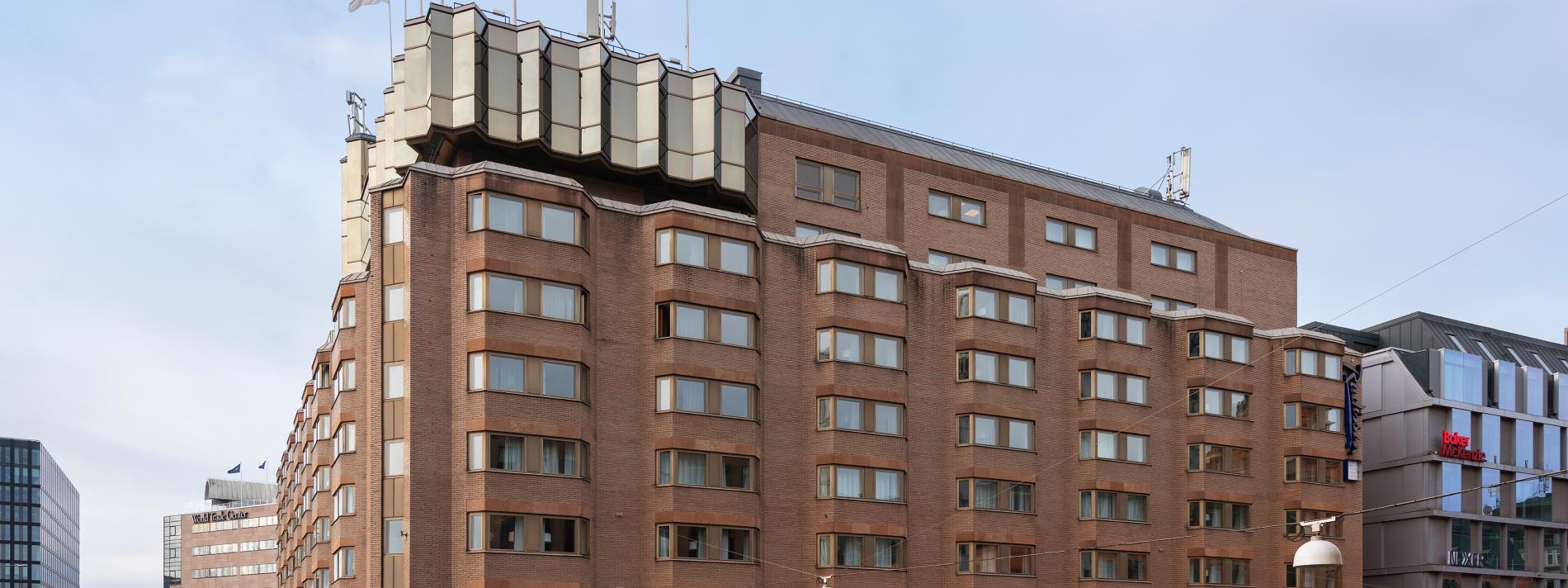 fe7c5ba2-24d1-4c2f-a11e-1a1486ef2535